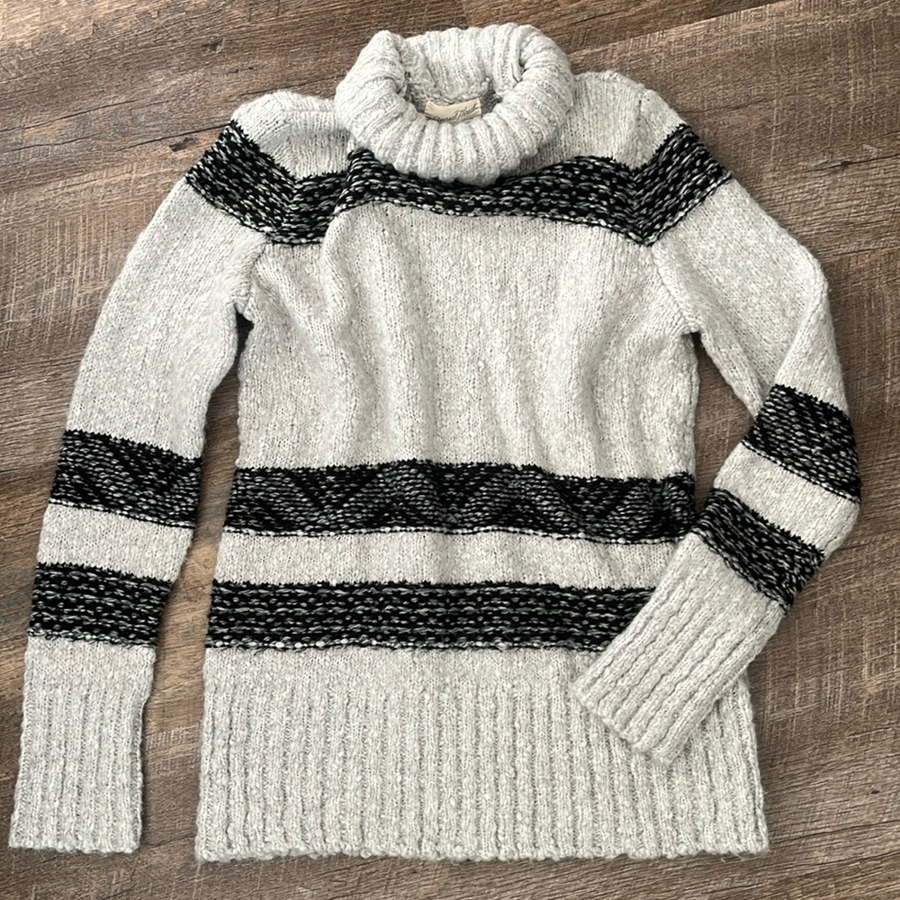 Universal Thread Turtleneck Sweater